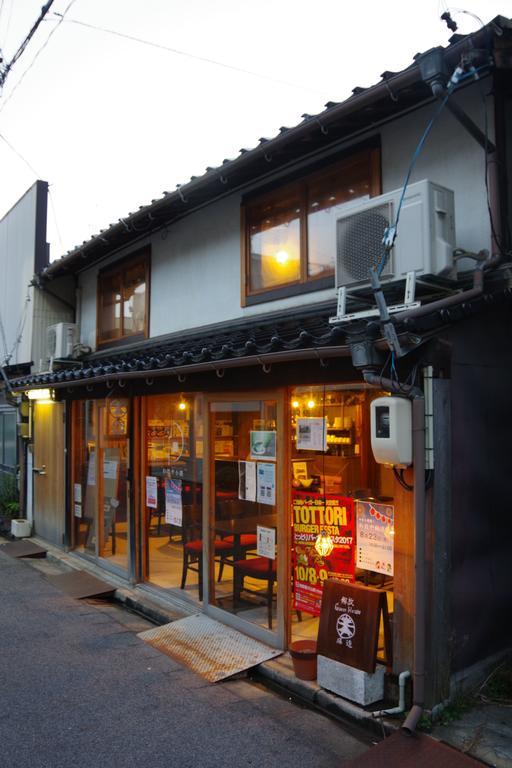 解放 Guest House 勝造 米子市 エクステリア 写真